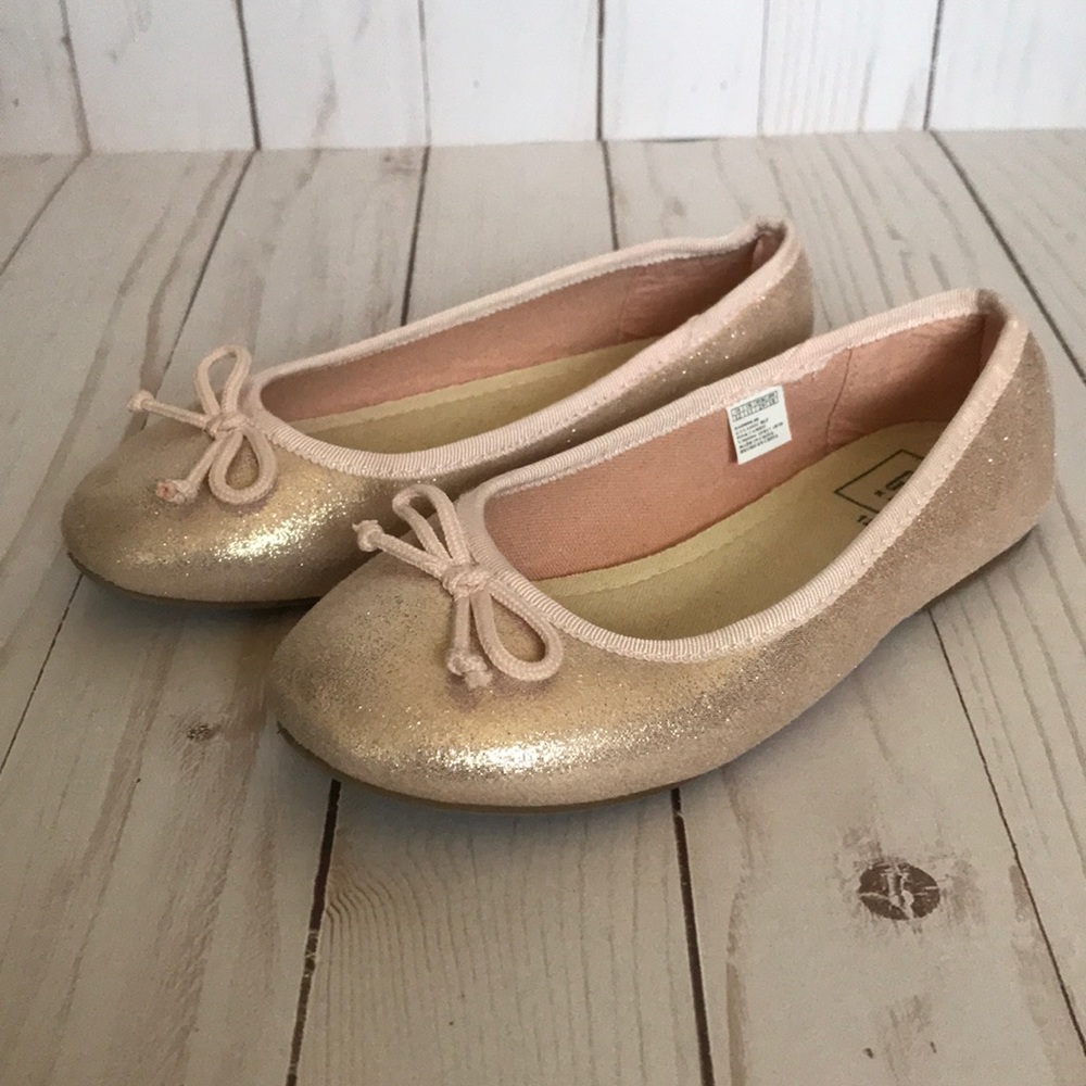 Girls Gap sparkle pink flats. Size 12